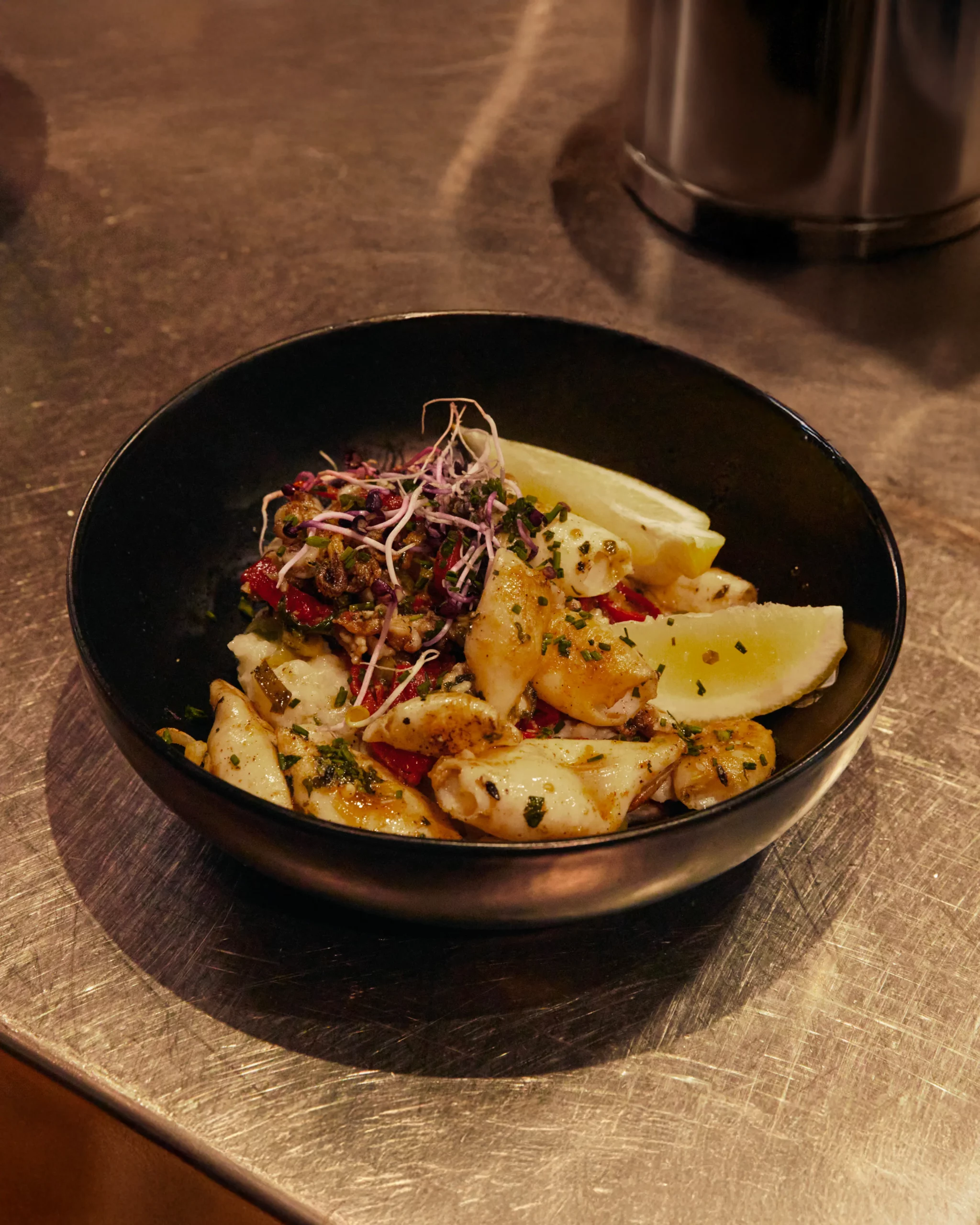 Chipirons à la plancha servi au restaurant Le Trinquet à Soorts-Hossegor